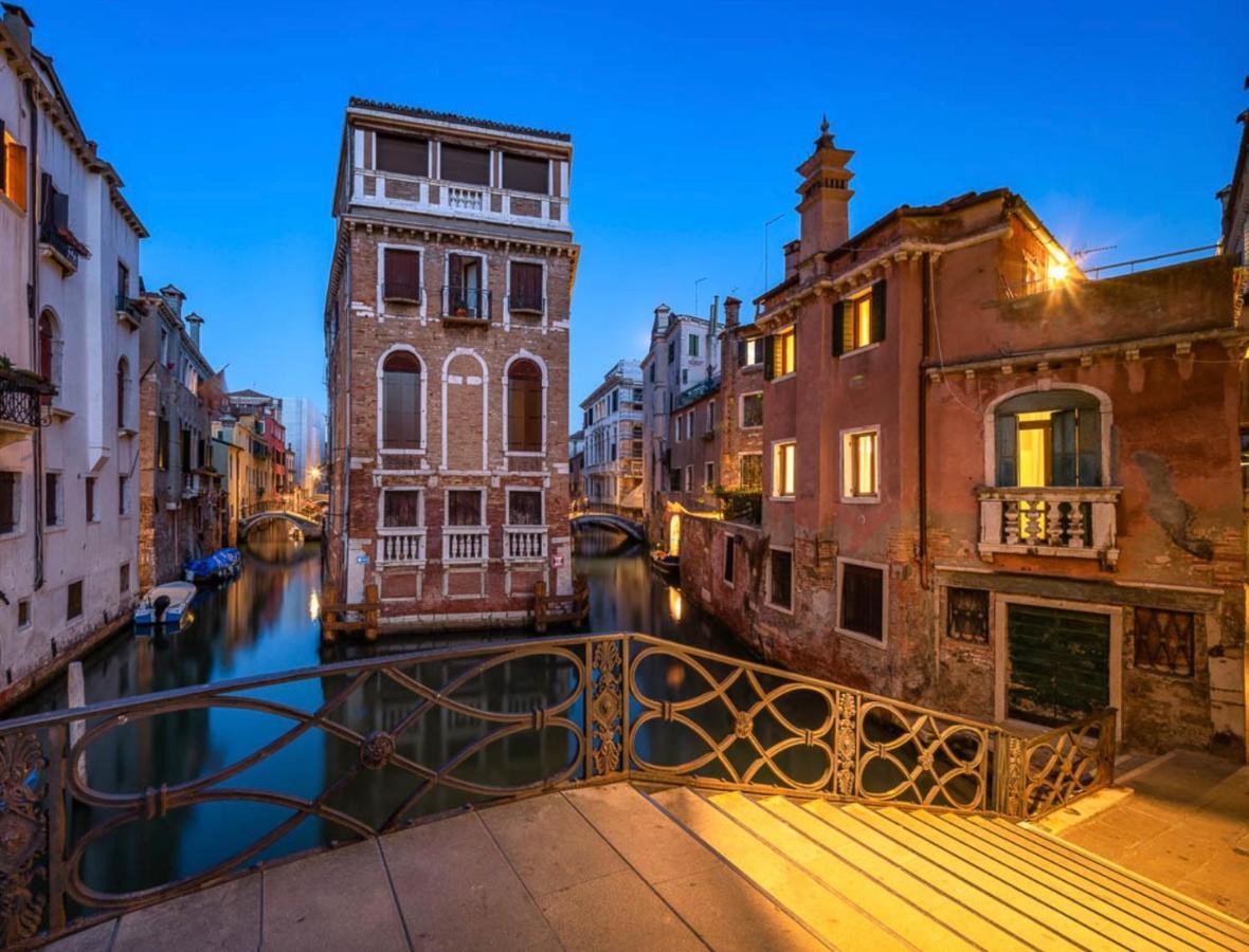 Ca Zulian Amazing Canal View Apartment البندقية المظهر الخارجي الصورة
